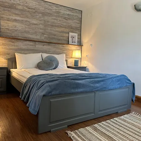 Klecherova House Pensjonat 2*
