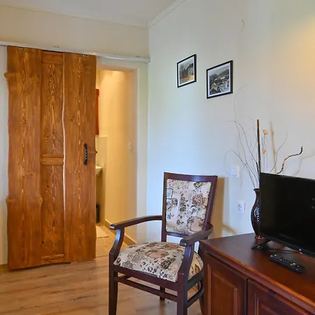 Klecherova House בית הארחה בנסקו