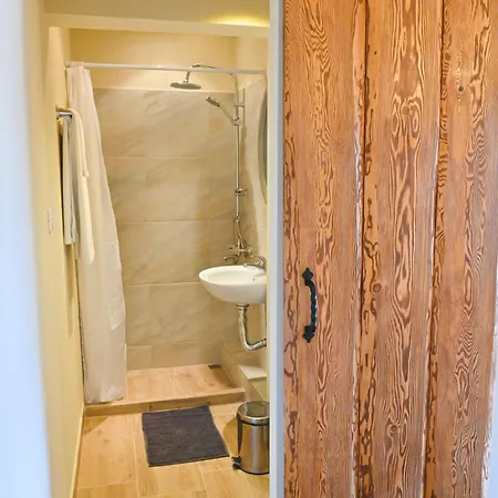 Klecherova House בית הארחה