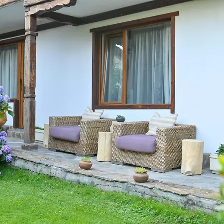 Konukevi Klecherova House